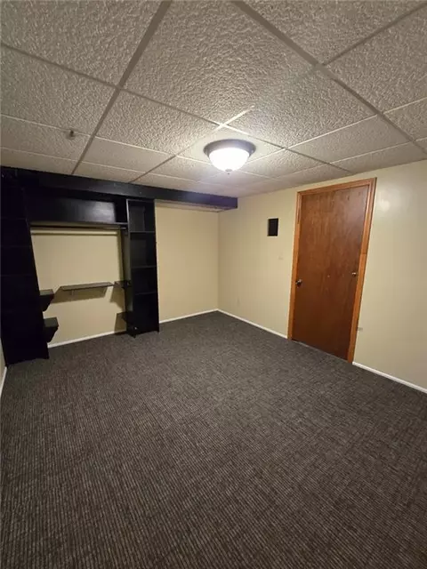 Bedroom - 15917 E 41st St, Independence, MO 64055 photo 4 of 4