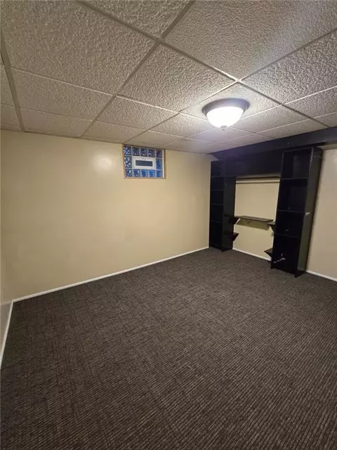Bedroom - 15917 E 41st St, Independence, MO 64055 photo 3 of 4