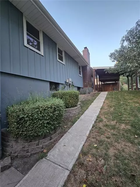 Exterior - 15917 E 41st St, Independence, MO 64055 photo 13 of 15