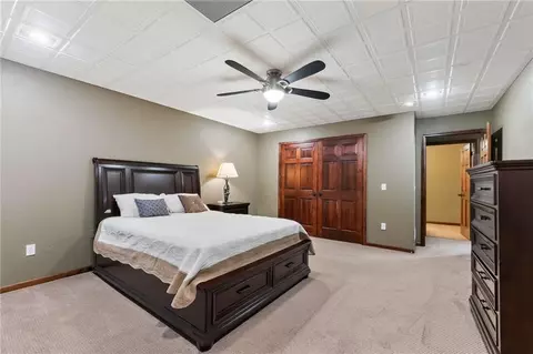 Bedroom - 1401 Pinecrest Dr, Bethany, MO 64424 photo 12 of 12