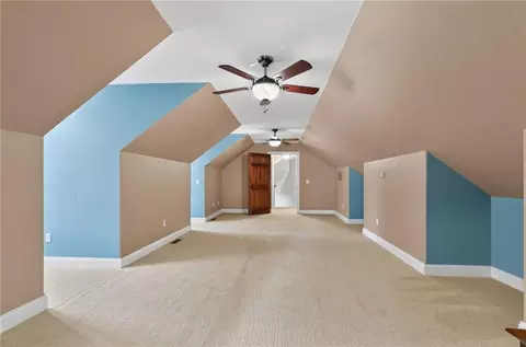 Bedroom - 1401 Pinecrest Dr, Bethany, MO 64424 photo 3 of 12