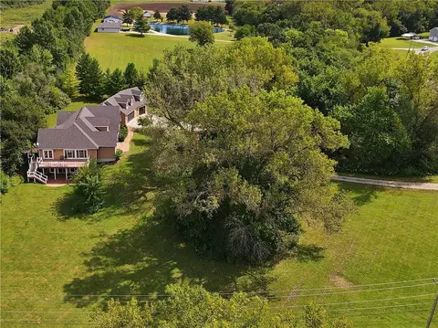 View/Area - 1401 Pinecrest Dr, Bethany, MO 64424 photo 3 of 3
