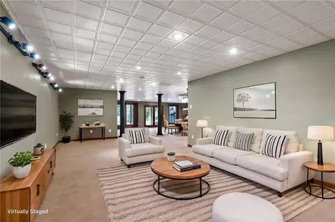 Living - 1401 Pinecrest Dr, Bethany, MO 64424 photo 10 of 10