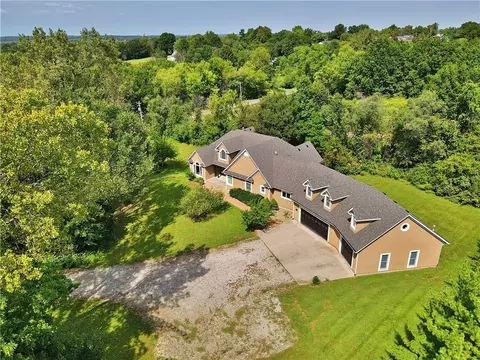 View/Area - 1401 Pinecrest Dr, Bethany, MO 64424 photo 1 of 3