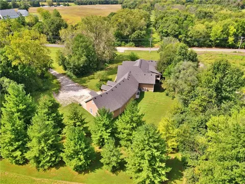 View/Area - 1401 Pinecrest Dr, Bethany, MO 64424 photo 2 of 3