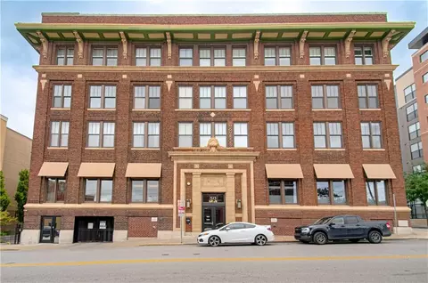 523 Grand Blvd #1D, Kansas City, MO 64106