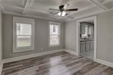 4916 Park Ave, Kansas City, MO 64130