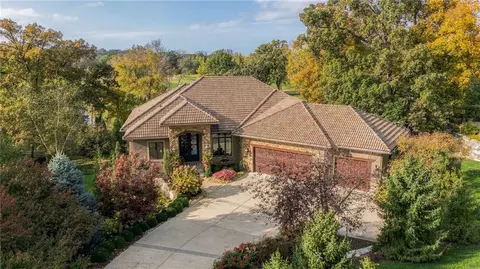 50 Hever Knl, Loch Lloyd, MO 64012