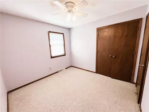 Bedroom - 115 Fairview Ave, Warrensburg, MO 64093 photo 2 of 4