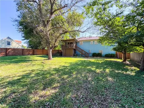 Exterior - 115 Fairview Ave, Warrensburg, MO 64093 photo 6 of 7