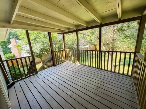 Exterior - 115 Fairview Ave, Warrensburg, MO 64093 photo 4 of 7