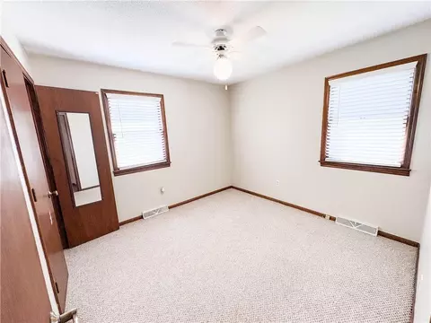 Bedroom - 115 Fairview Ave, Warrensburg, MO 64093 photo 3 of 4