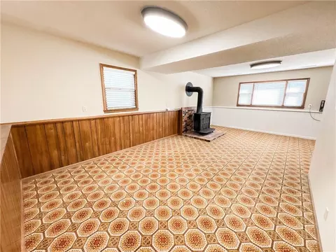 Living - 115 Fairview Ave, Warrensburg, MO 64093 photo 5 of 5