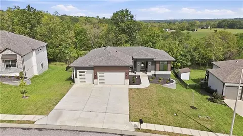 View/Area - 202 E Maple St, Lone Jack, MO 64070 photo 1 of 4