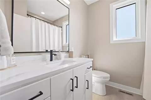 Bath - 202 E Maple St, Lone Jack, MO 64070 photo 5 of 6