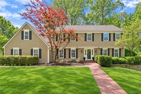 8740 Ensley Ln, Leawood, KS 66206