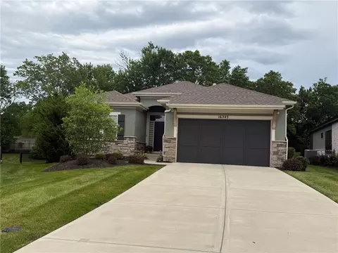 16245 Broadmoor St, Overland Park, KS 66085