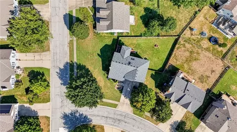 View/Area - 101 SW Drew Ln, Lees Summit, MO 64081 photo 2 of 5