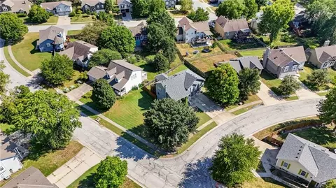 View/Area - 101 SW Drew Ln, Lees Summit, MO 64081 photo 1 of 5