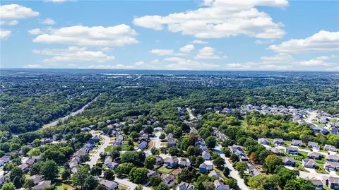 View/Area - 101 SW Drew Ln, Lees Summit, MO 64081 photo 4 of 5