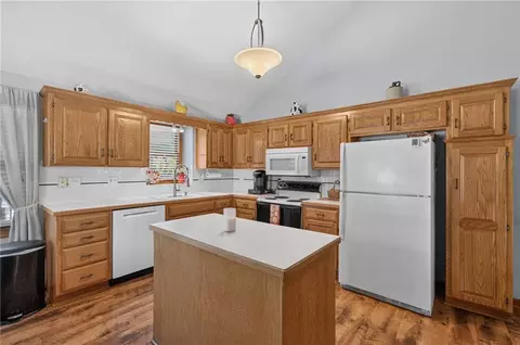 Kitchen - 101 SW Drew Ln, Lees Summit, MO 64081 photo 2 of 5
