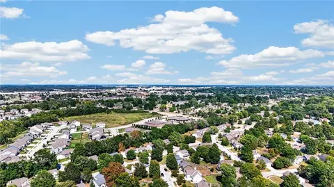 View/Area - 101 SW Drew Ln, Lees Summit, MO 64081 photo 3 of 5
