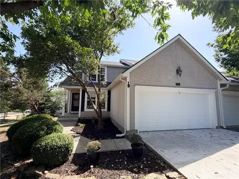 7707 W 149th St, Overland Park, KS 66223