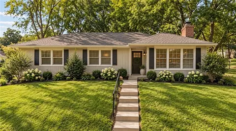 2608 S 16th Ter, Leavenworth, KS 66048