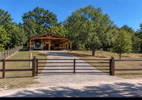 57 Spruce And 58 Cedar Dr, Linn Valley, KS 66040
