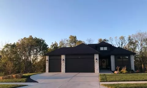 518 Turnbridge Dr, Raymore, MO 64083 photo 2