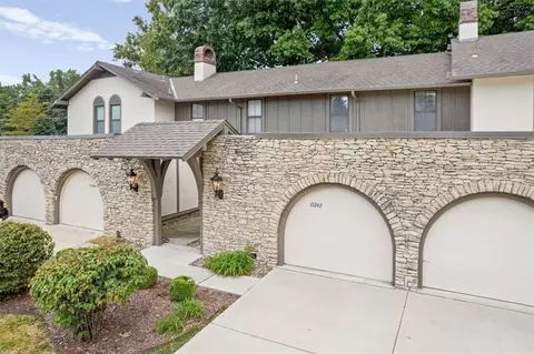 10242 Foster St, Overland Park, KS 66212