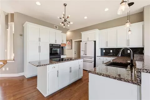 Kitchen - 2808 SW Arthur Dr, Lees Summit, MO 64082 photo 1 of 3
