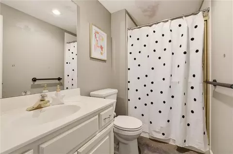 Bath - 2808 SW Arthur Dr, Lees Summit, MO 64082 photo 5 of 5