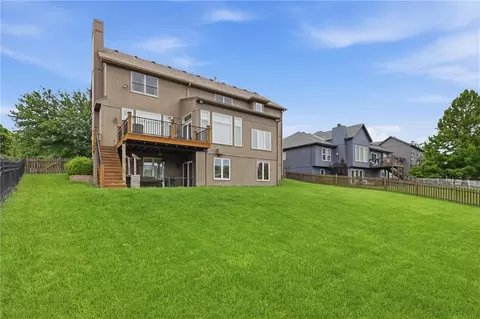 Exterior - 2808 SW Arthur Dr, Lees Summit, MO 64082 photo 11 of 11