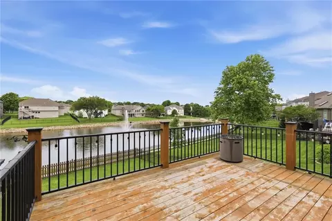 Exterior - 2808 SW Arthur Dr, Lees Summit, MO 64082 photo 5 of 11