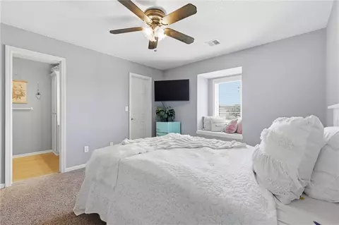 Bedroom - 2808 SW Arthur Dr, Lees Summit, MO 64082 photo 6 of 7