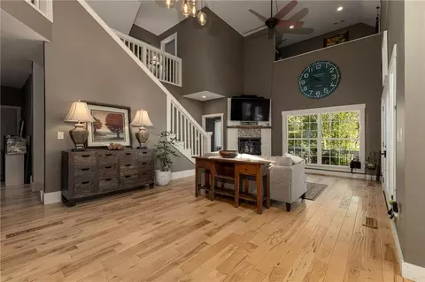 Living - 502 E Leighton St, Frontenac, KS 66763 photo 2 of 2