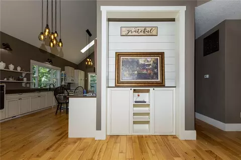 Entry Way - 502 E Leighton St, Frontenac, KS 66763 photo 2 of 9