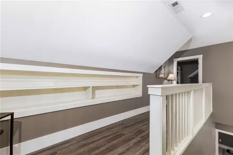 Entry Way - 502 E Leighton St, Frontenac, KS 66763 photo 4 of 9