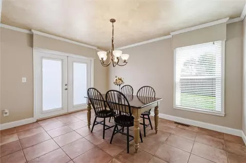 Dining - 528 NE Bordner Dr, Lees Summit, MO 64086 photo 1 of 2