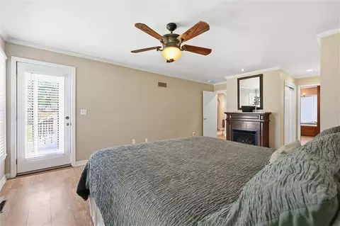 Bedroom - 528 NE Bordner Dr, Lees Summit, MO 64086 photo 3 of 9