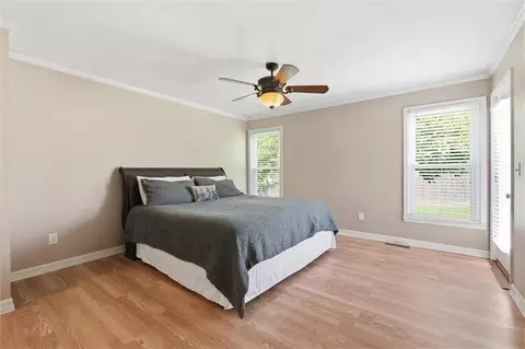 Bedroom - 528 NE Bordner Dr, Lees Summit, MO 64086 photo 1 of 9