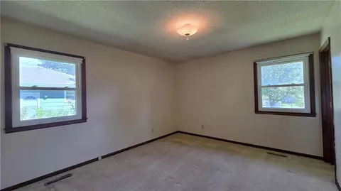Bedroom - 609 Park St, Lathrop, MO 64465 photo 5 of 8