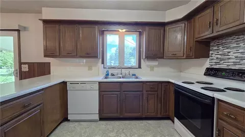 Kitchen - 609 Park St, Lathrop, MO 64465 photo 2 of 2
