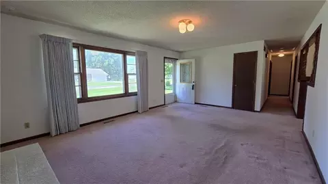 Living - 609 Park St, Lathrop, MO 64465 photo 4 of 5