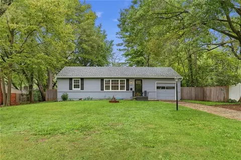 506 E 91st Ter, Kansas City, MO 64131