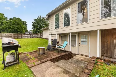 Exterior - 3800 S Drumm Ave, Independence, MO 64055 photo 3 of 5