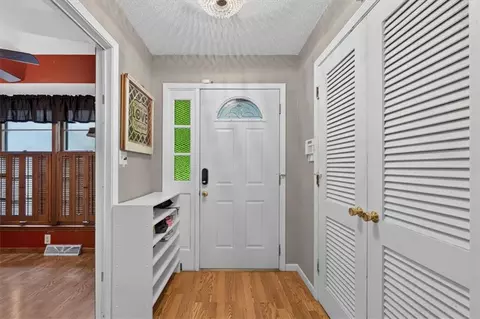 Entry Way - 3800 S Drumm Ave, Independence, MO 64055 photo 1 of 7