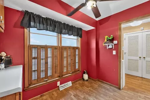 Entry Way - 3800 S Drumm Ave, Independence, MO 64055 photo 7 of 7
