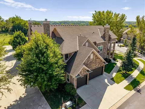 16019 Fontana St #230, Overland Park, KS 66085